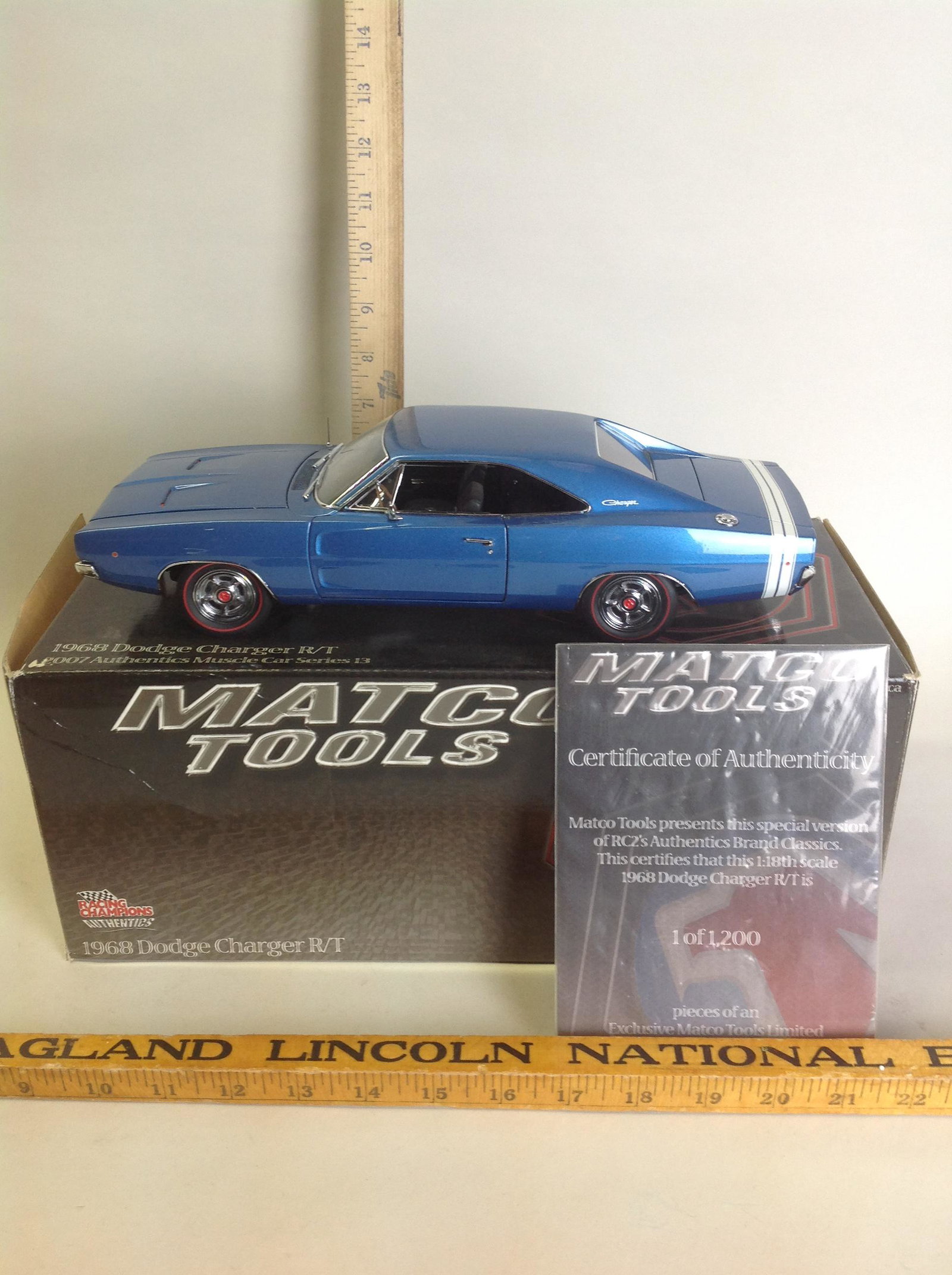 1968 Dodge Charger R/T: Matco Tools, 2007 Authentics Muscle Car Series 13, 1968 Dodge Charger R/T 1:18