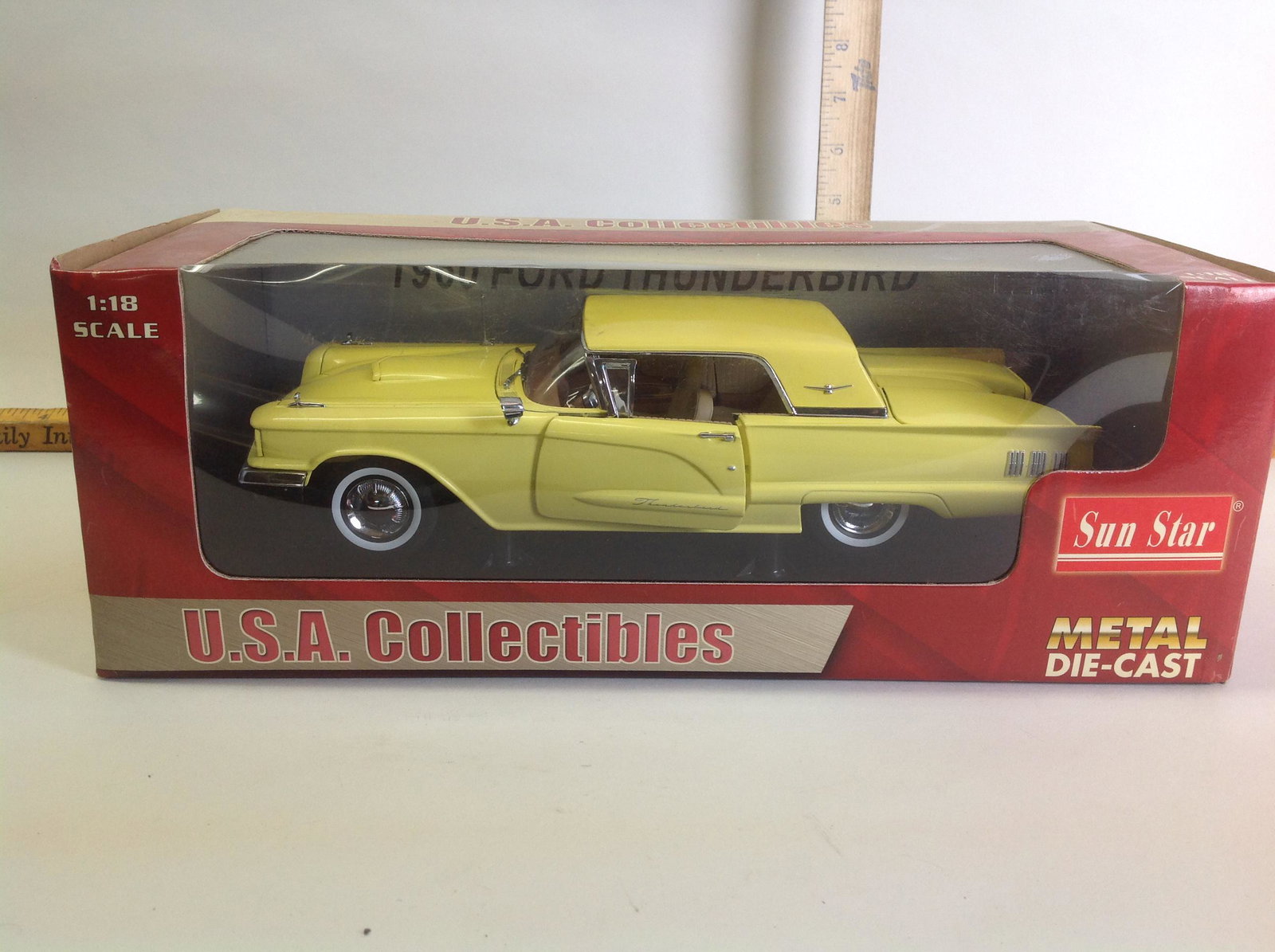 1960 Ford Thunberbird Hart Top, yellow: Sun Star, 1960 Ford Thunderbird Hard Top 1:18