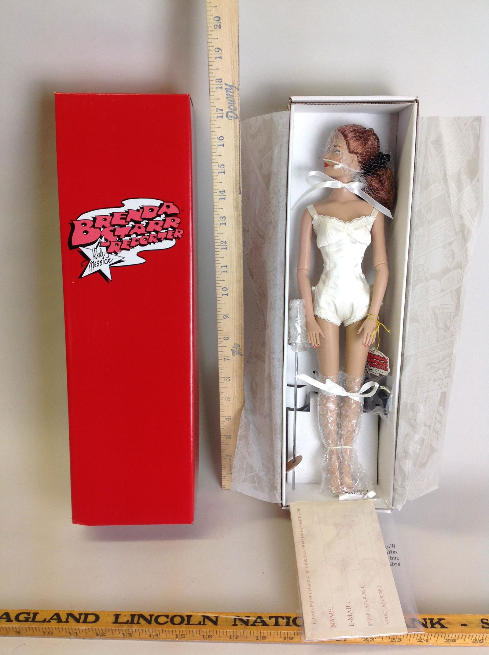 Effanbee Doll Company- Brenda Starr Reporter Collection: Essential Brenda #BS0400