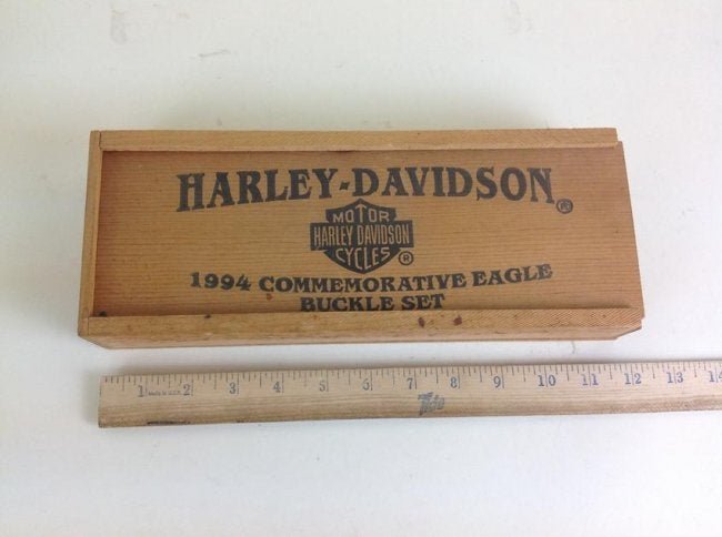 Boxed Set of 3 1994 Harley Davidson Belt Buckles*: A boxed set of 3 limited edition 1994 Harley Davidson belt buckles.*This lot has a reserve