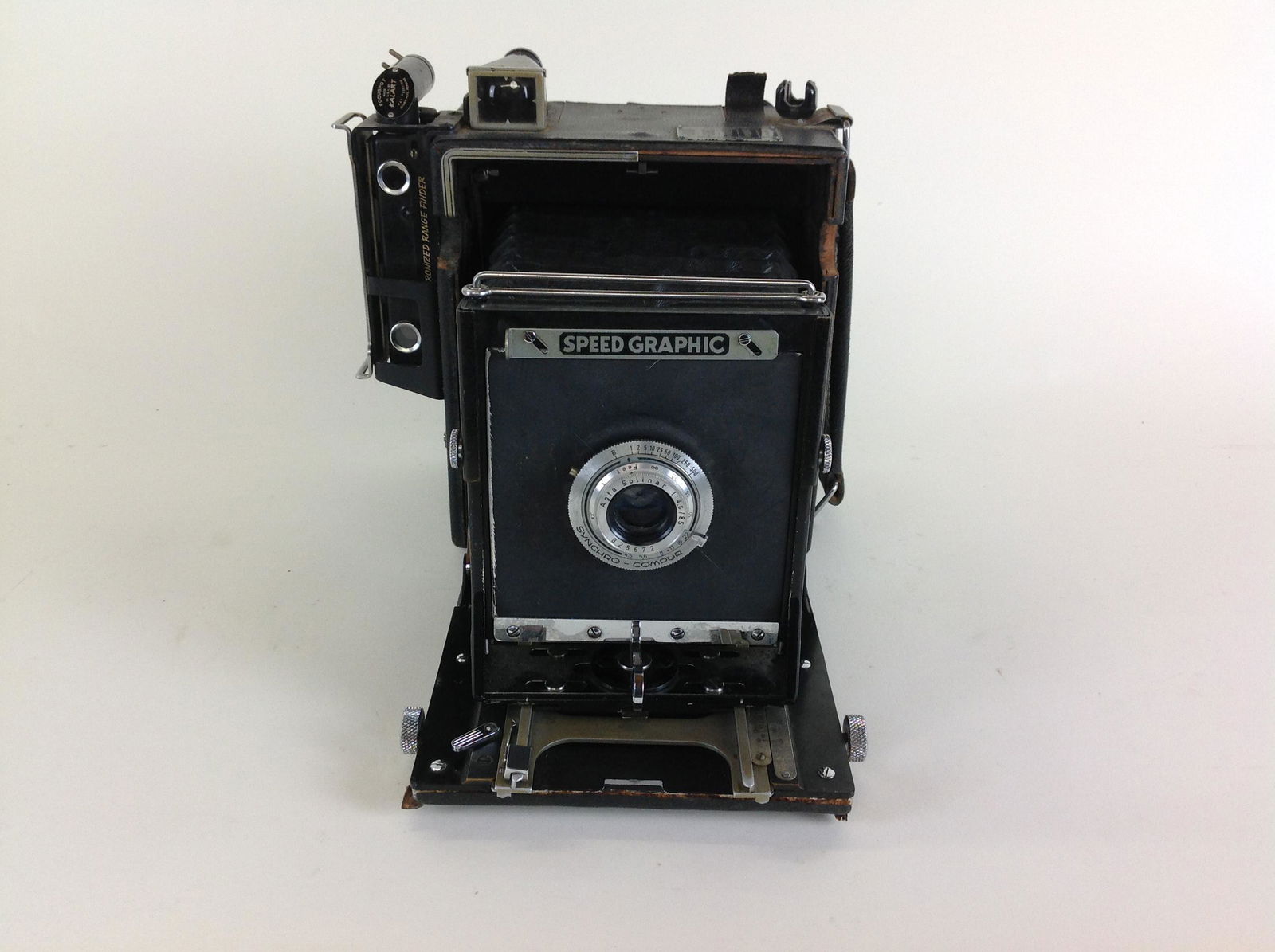 Graflex Speed Graphic 4x5 Camera 1: 4.5 Lens: A Graflex Speed Graphic 4x5 camera with Agfa Solinar 1 : 4.6 lens.