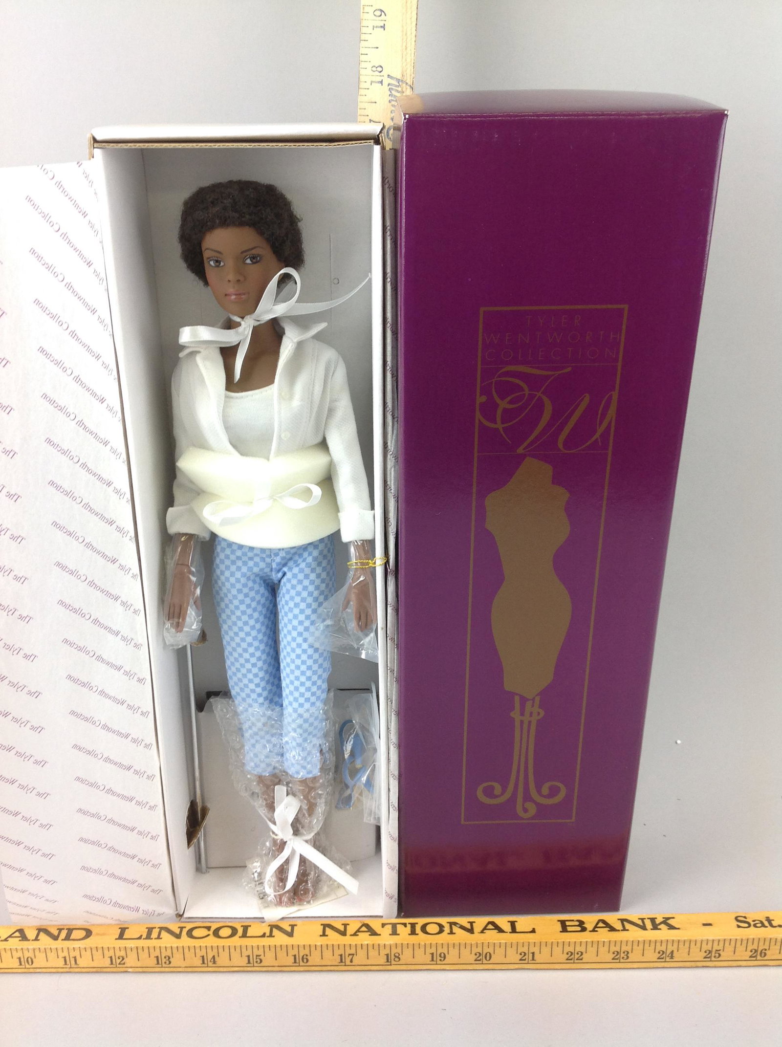 Tonner Doll Company, Tyler Wentworth, Check This Out!: Tonner Doll Company, Tyler Wentworth, Check This Out! Esme' Doll, T6-TWDD-21, in original box
