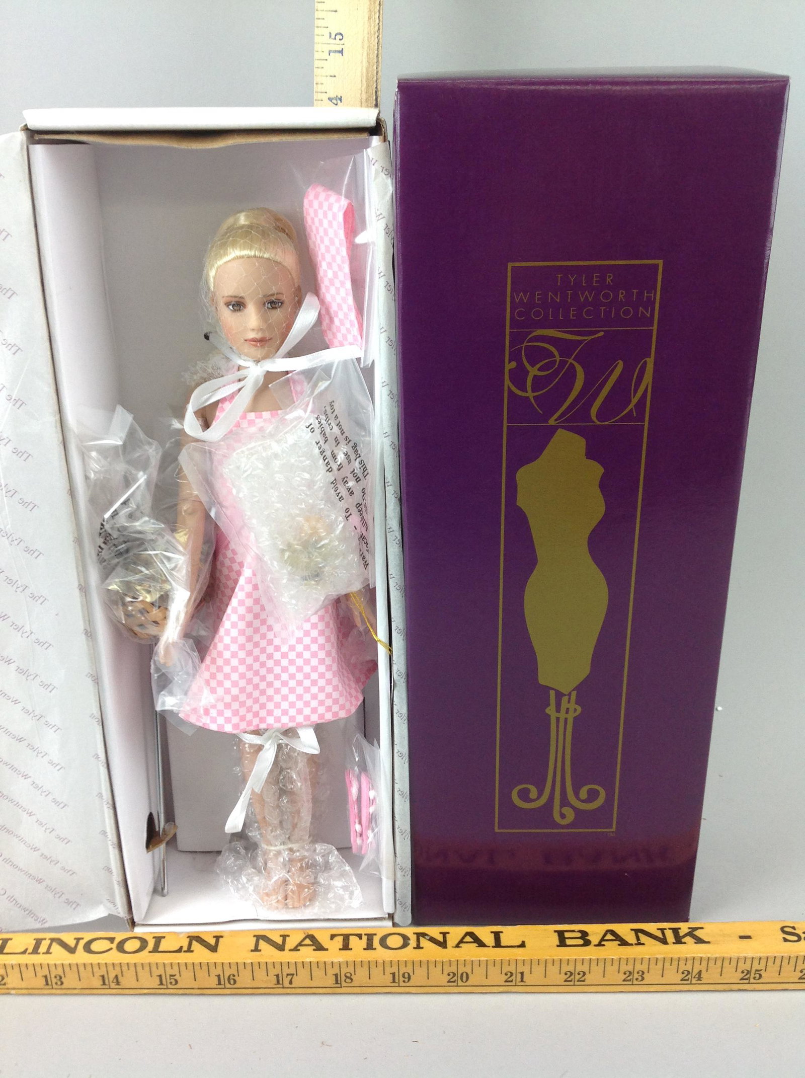 Tonner Doll Company, Tyler Wentworth, Check This Out!: Tonner Doll Company, Tyler Wentworth, Check This Out! Marley Wentworth, T6-MWDD-04, in original box