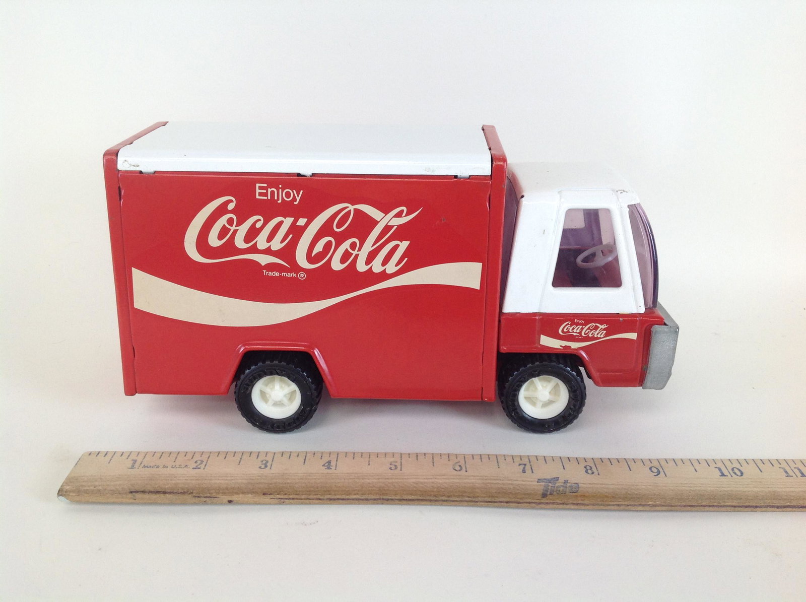 Buddy L Coca-Cola Truck: A Buddy L Coca-Cola truck