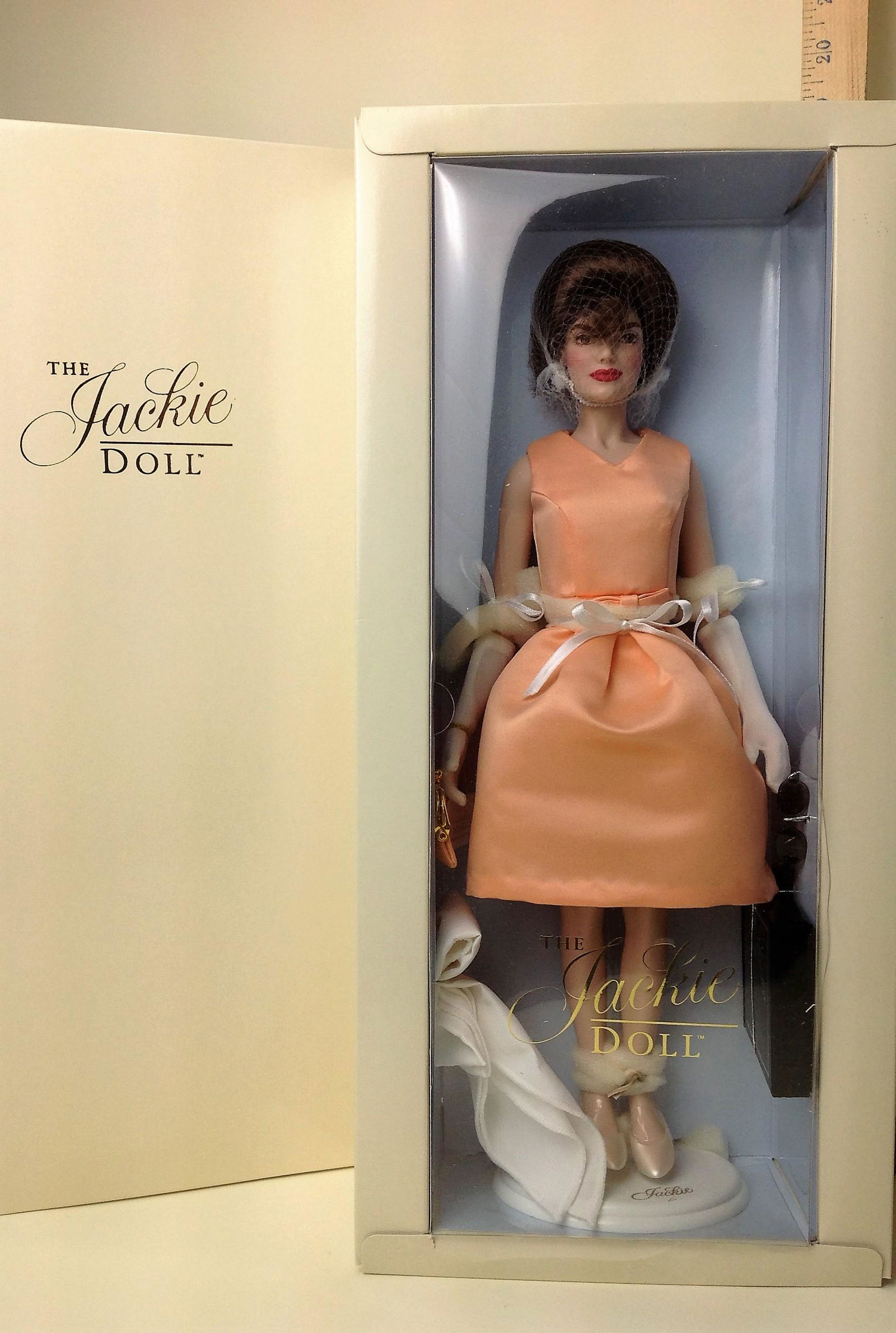 Franklin Mint, Jackie Doll (1 of 1)