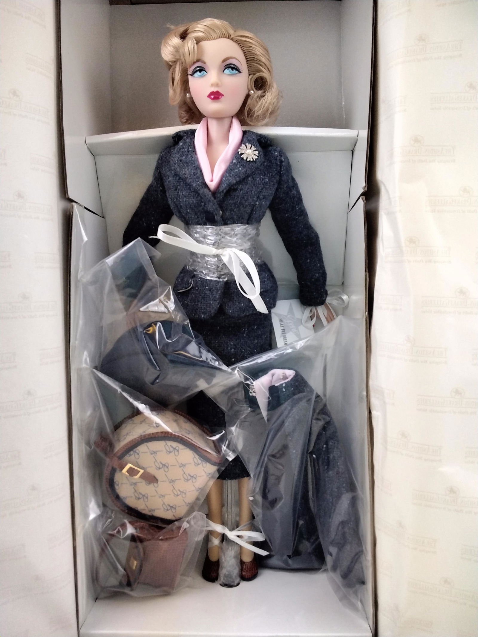 Ashton Drake, Gene, Travel in Tweed Doll (1 of 1)