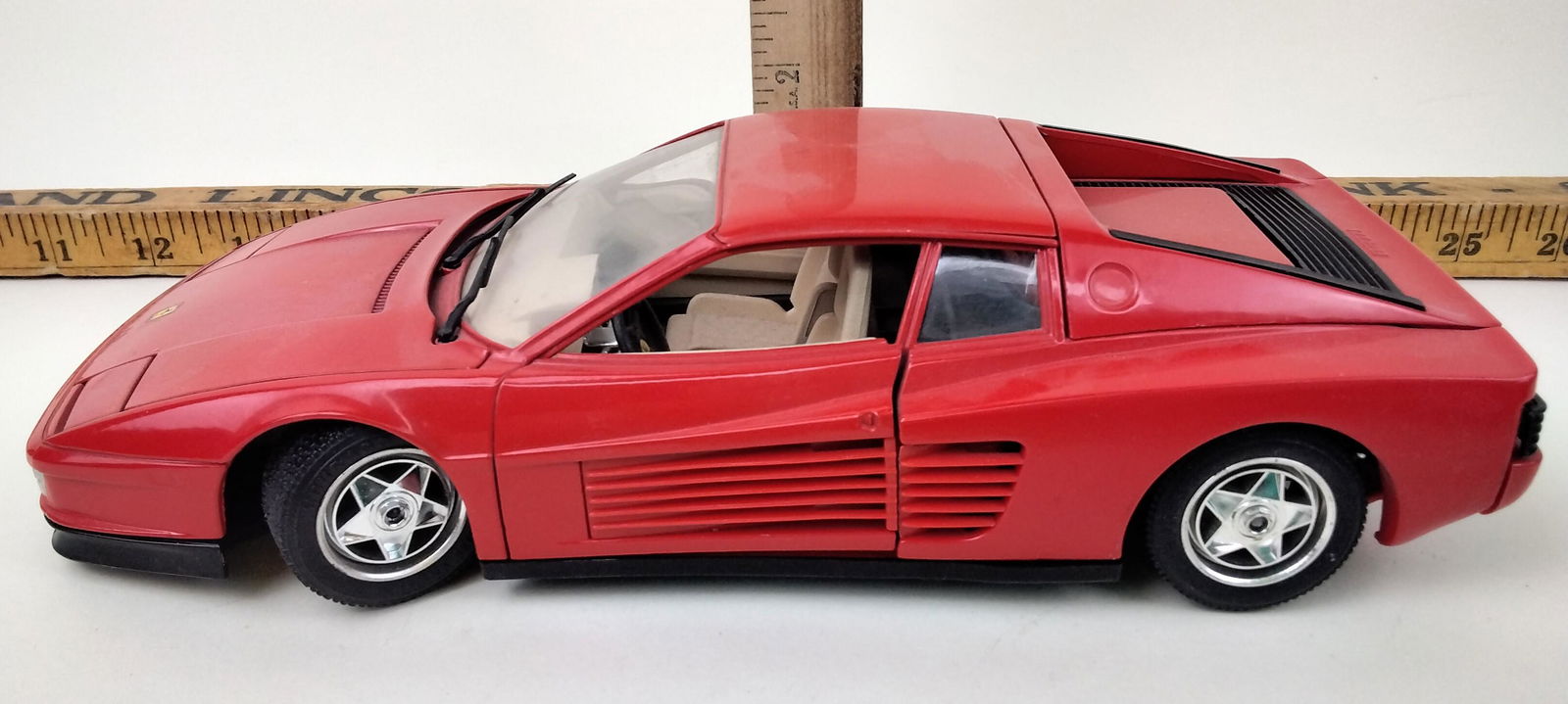 1984 Ferrari Testarossa Collector Car (1 of 6)