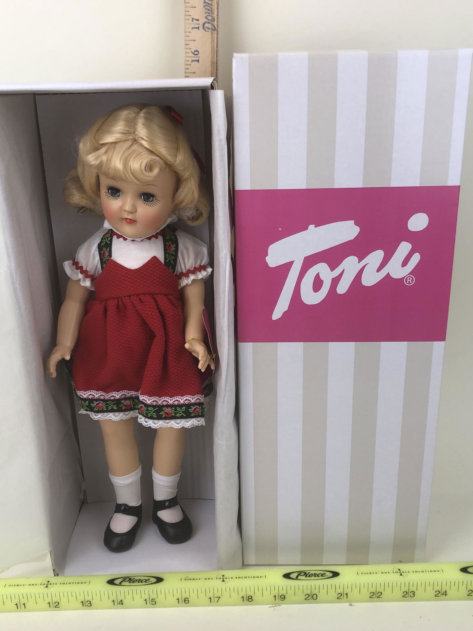 Effanbee, Toni Little Miss Swiss Doll: Effanbee, Toni Little Miss Swiss Doll, E6TNDD3FG01, in original box