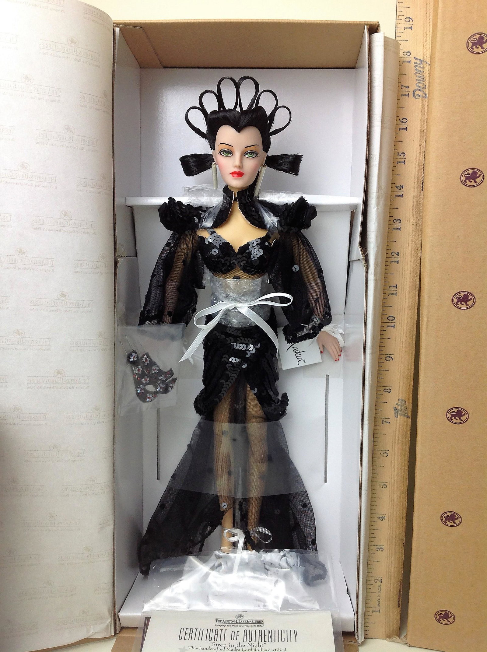 Ashton Drake, Madra, Siren In the Night Doll: Ashton Drake Madra Collection, Siren in the Night Doll, 76097, in original box
