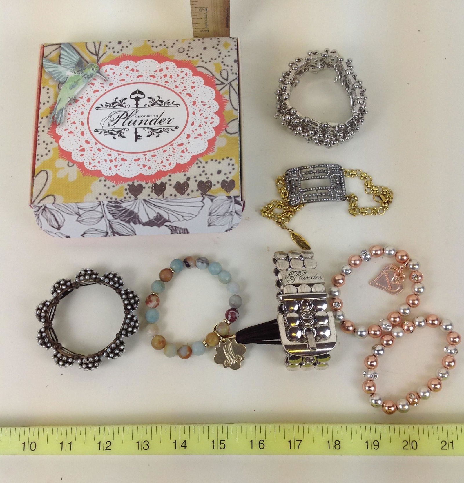 7 Plunder Bracelets: 7 Plunder bracelets