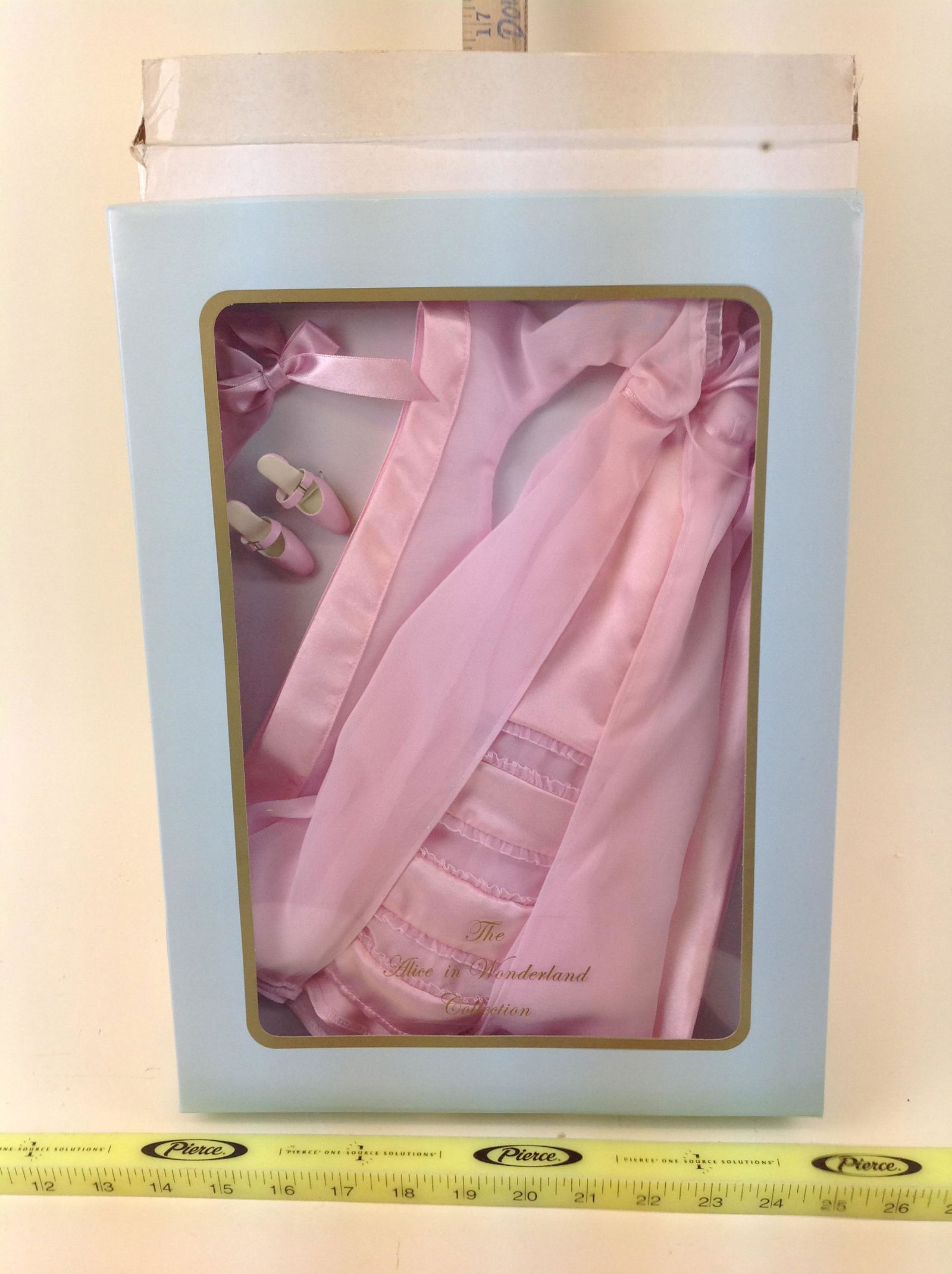 Tonner Doll, Alice in Wonderland Doll Accessory (1 of 1)