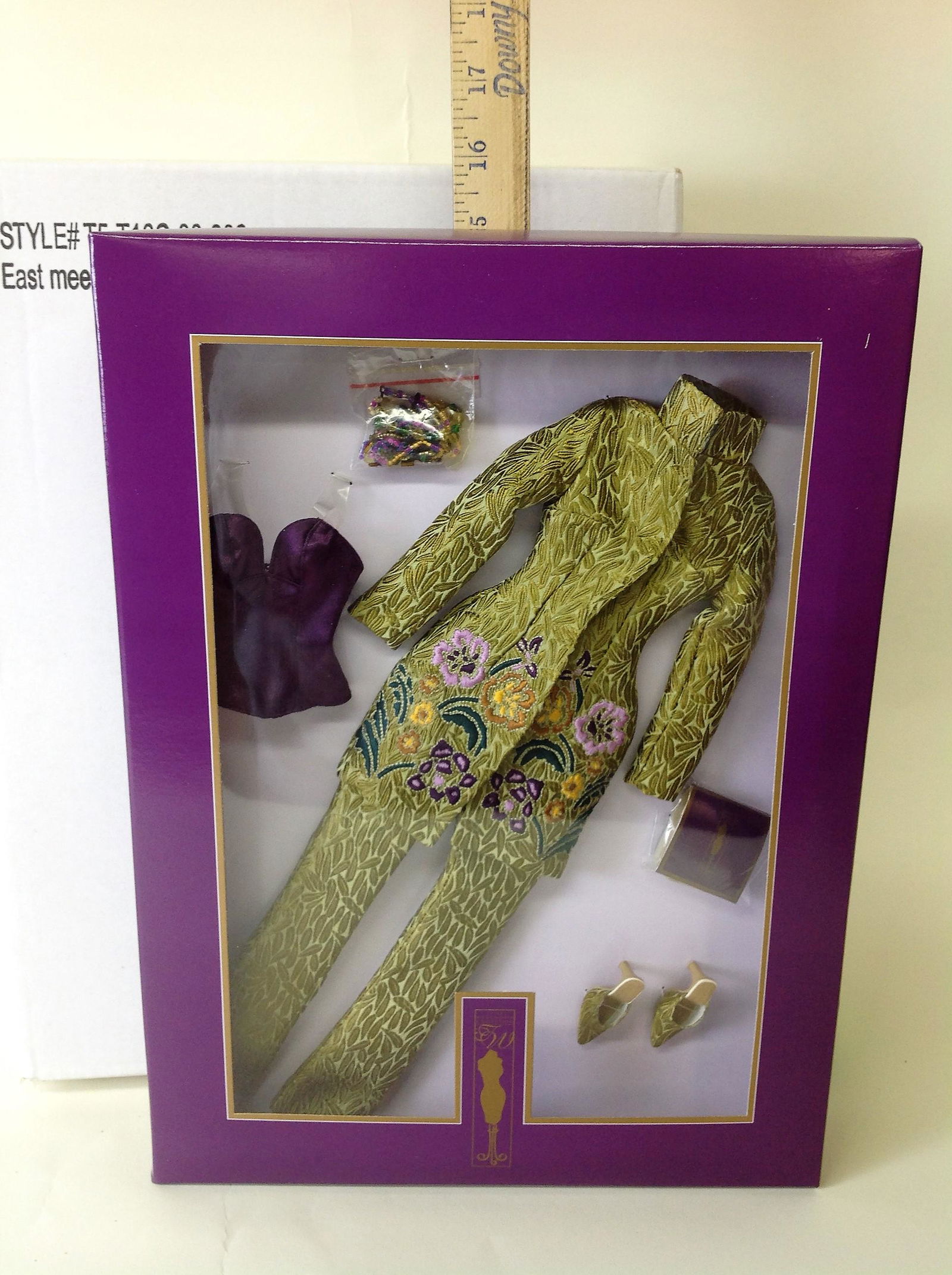 Tonner Tyler Wentworth East Meet West Doll Clothing Set (1 of 1)