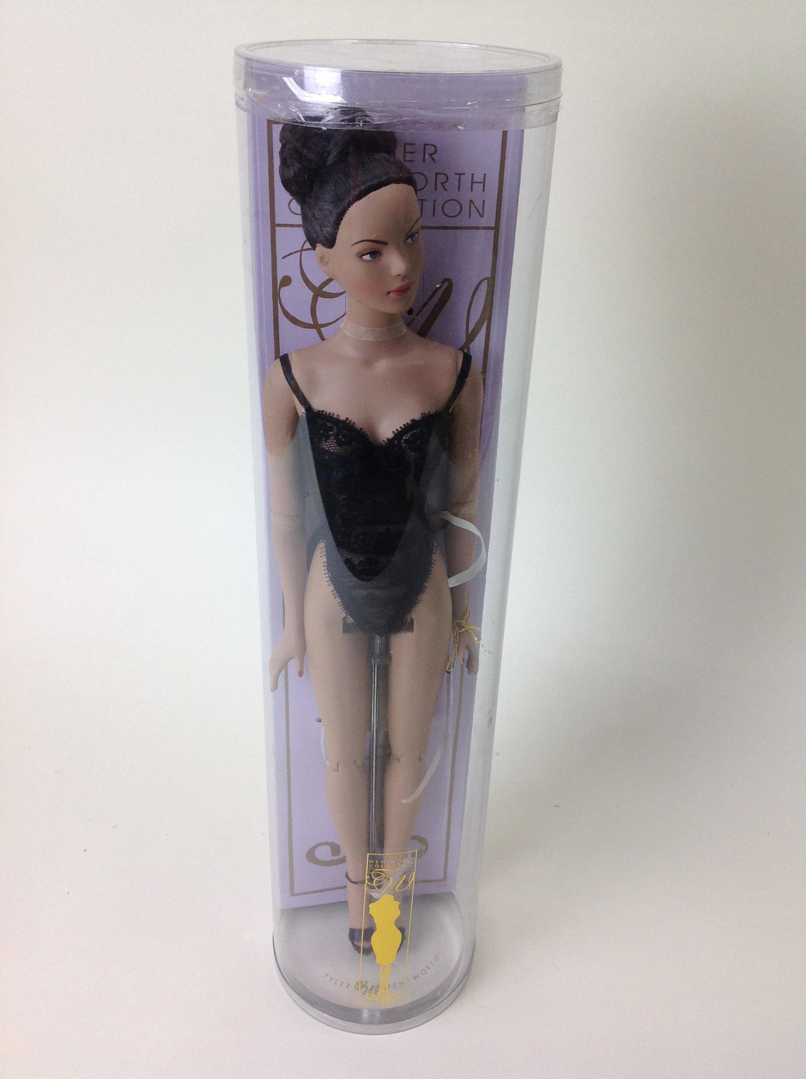 Tonner doll, Tyler Wentworth, 16" RTW GLA Brunette Doll: Tonner Doll Company, Tyler Wentworth, 16" RTW GLA Brunette Doll, TW0403, in original box