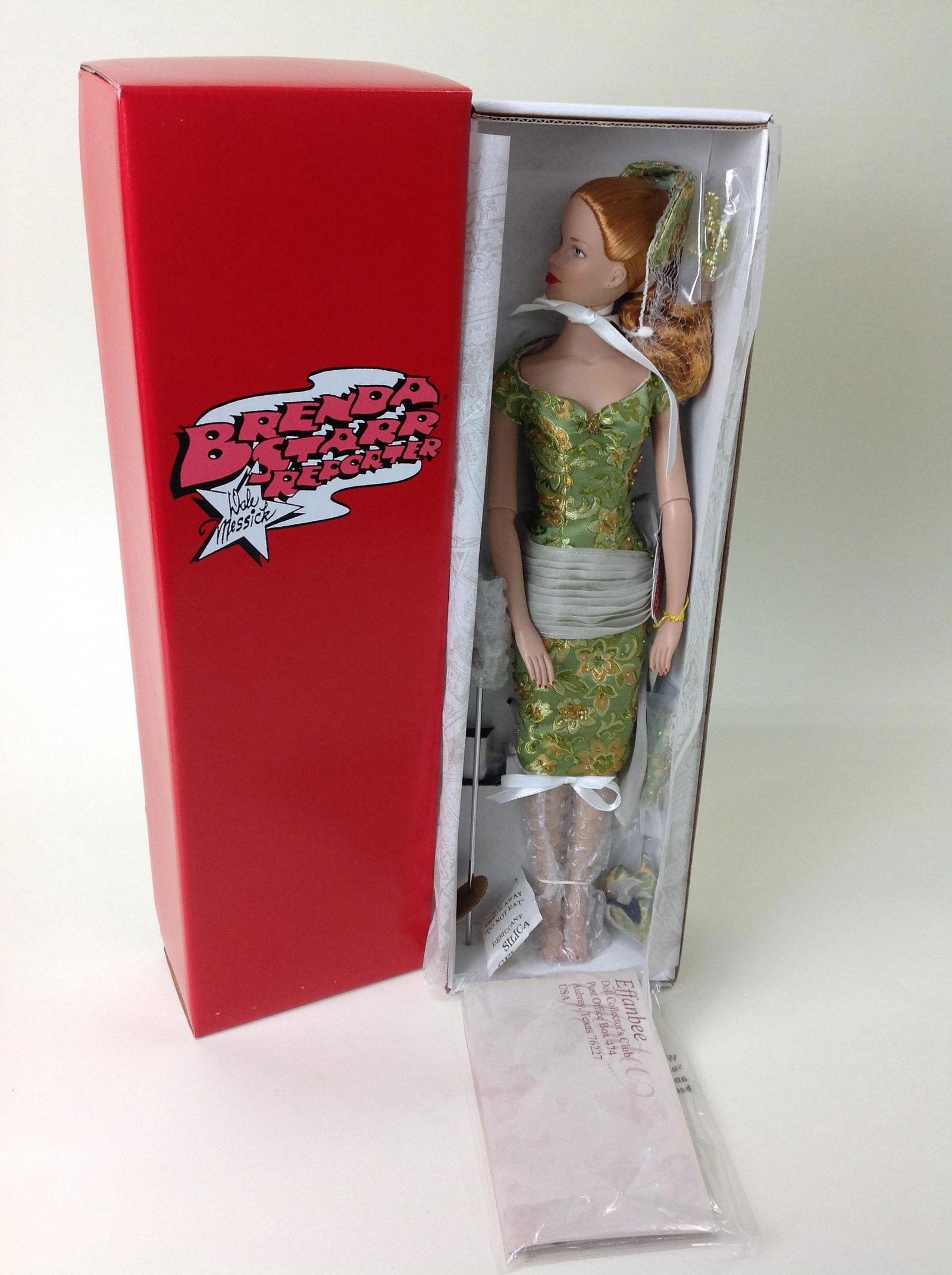 Effanbee, Brenda Starr Reporter, Lunch At the Plaza: Effanbee Brenda Starr Reporter, Lunch At The Plaza Doll, BS1402, in original box