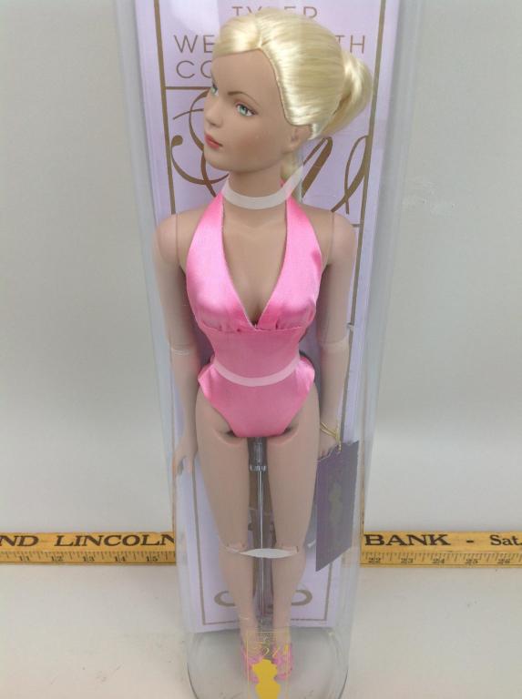 Tonner, Tyler Wentworth, Ready To Wear Saucy Blonde: Tonner Doll, Tyler Wentworth, Ready to Wear Saucy Blonde Doll, TW0308, in original box