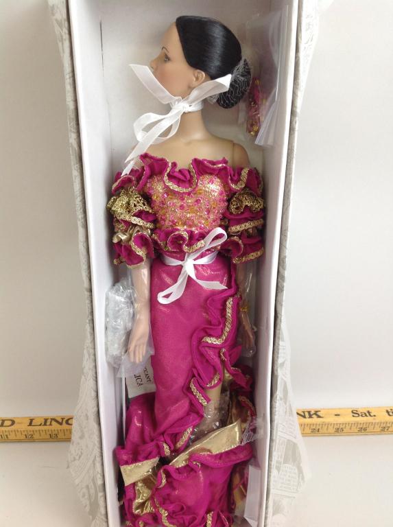 Effanbee, Brenda Starr Reporter Doll, Brazilian: Effanbee Doll, Brenda Starr Reporter Doll, Brazilian Bombshell, E5-B16D-11-002, in original box