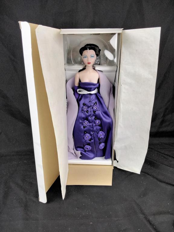 Ashton Drake, Gene, Gene In Night At Versailles Do: Ashton Drake, Gene Collection, Gene in Night At Versailles Doll, 93551, in original box Mint Condition, in original box, please review images
