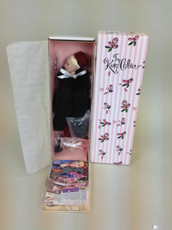 Tonner, Kitty Collier, On the Go Doll: Kitty Collier, On the Go Doll, T5-K10D, 02-002, in original box Excellent condition, in original box, please reivew images for condition