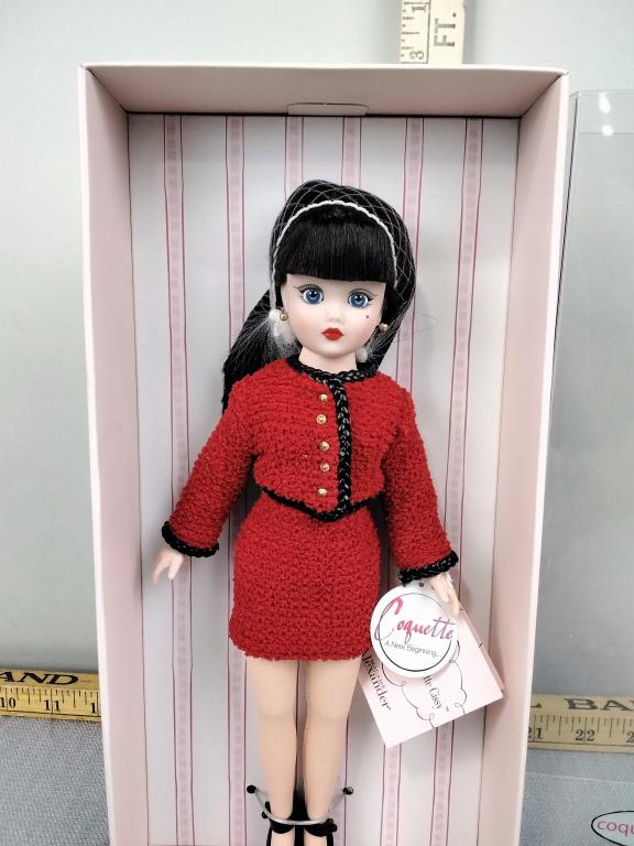 Madame Alexander Chic Classic Coquette Cissy Doll (1 of 2)