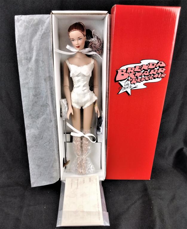 Effanbee, Brenda Starr Reporter, Essential Brenda: Effanbee Doll Company, Brenda Starr Reporter, Essential Brenda Doll, BS0400, in original box Mint Condition, in original box, please review images for condition