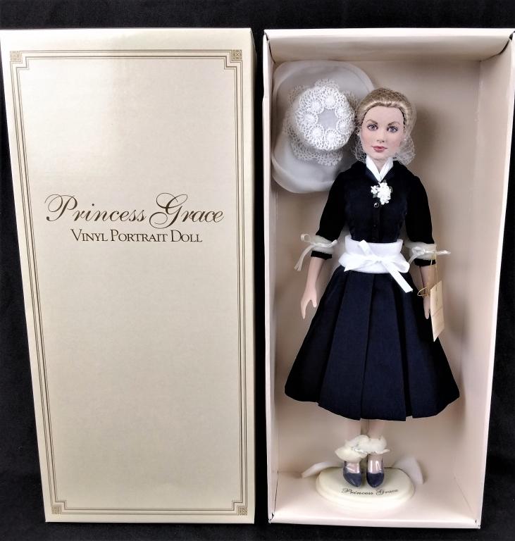 Franklin Mint, Princess Grace Doll (1 of 1)