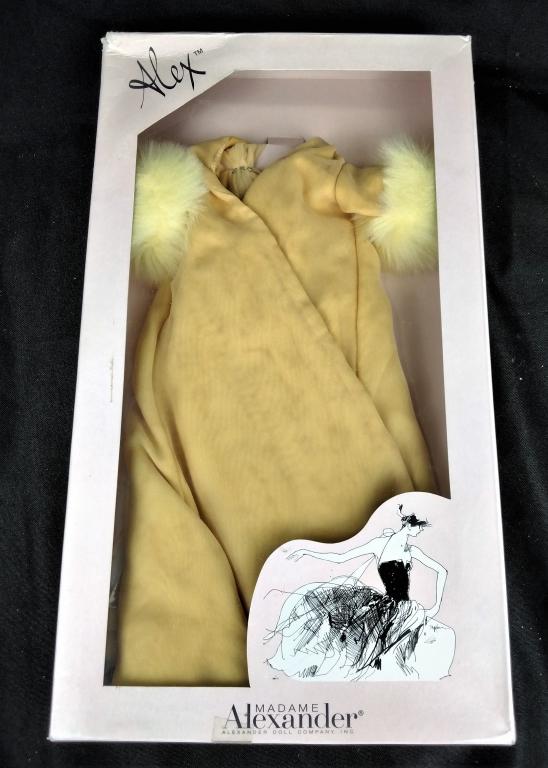 Madame Alexander Doll Accessory (1 of 1)