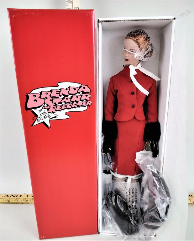 Effanbee, Brenda Starr Reporter , Reporter in Red (1 of 2)