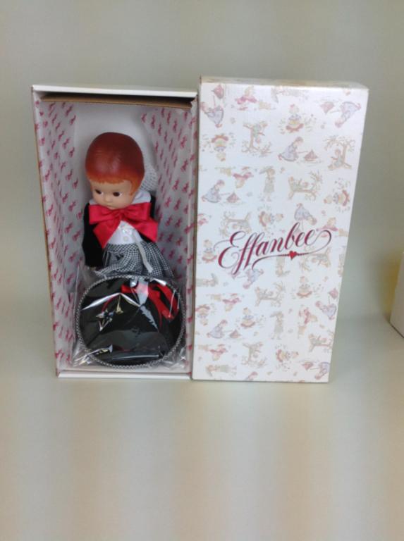 Effanbee, Picture Perfect Doll: Effanbee Doll Company, Picture Perfect Doll, EFPA1302, in original box Mint Condition, in original box, please review images