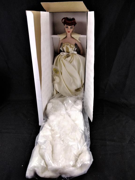 Ashton Drake, Gene, First Encounter Doll: Ashton Drake, Gene Collection, First Encounter Doll, 96311, in original box Mint Condition, in original box, please review images