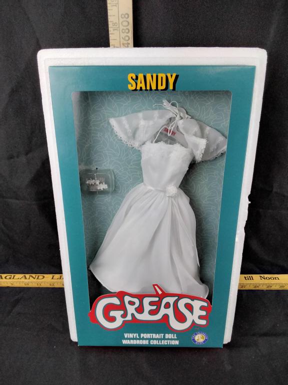 Franklin Mint, Grease, Sandy Doll Accessory (1 of 2)