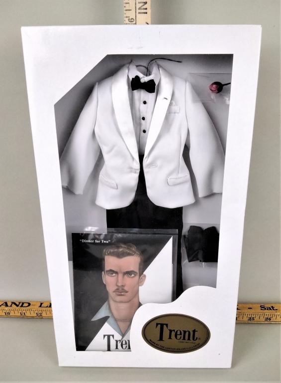 Ashton Drake, Trent, Doll Accessory (1 of 2)