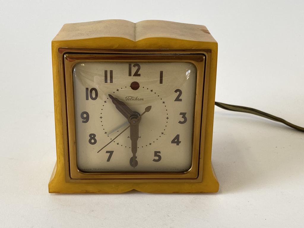 Vintage, Telechron bakelite clock Vintage, Telechron bakelite clock