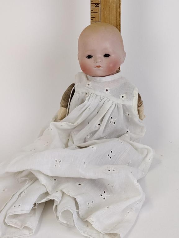 11" Schoenau & Hoffmeister Bisque Pouty Baby Doll: 11" Schoenau & Hoffmeister Bisque Pouty Baby Doll