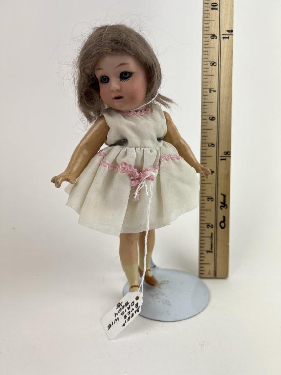 8.5" Gebruder Heubach Bisque Doll Sleeping Eyes (1 of 2)