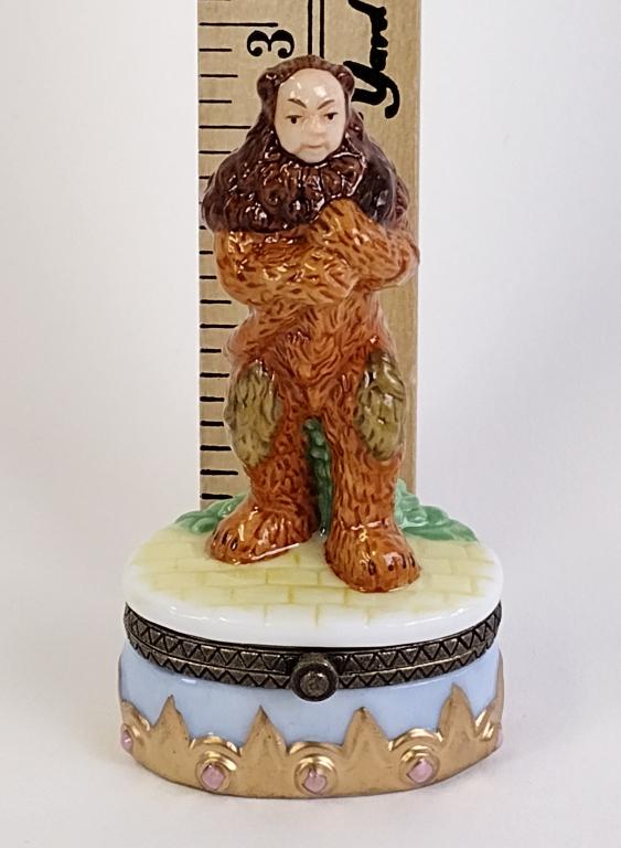 Midwest of Cannon Falls Wizard of Oz Cowardly Lion Trinket Box: Midwest of Cannon Falls Wizard of Oz Cowardly Lion Trinket Box