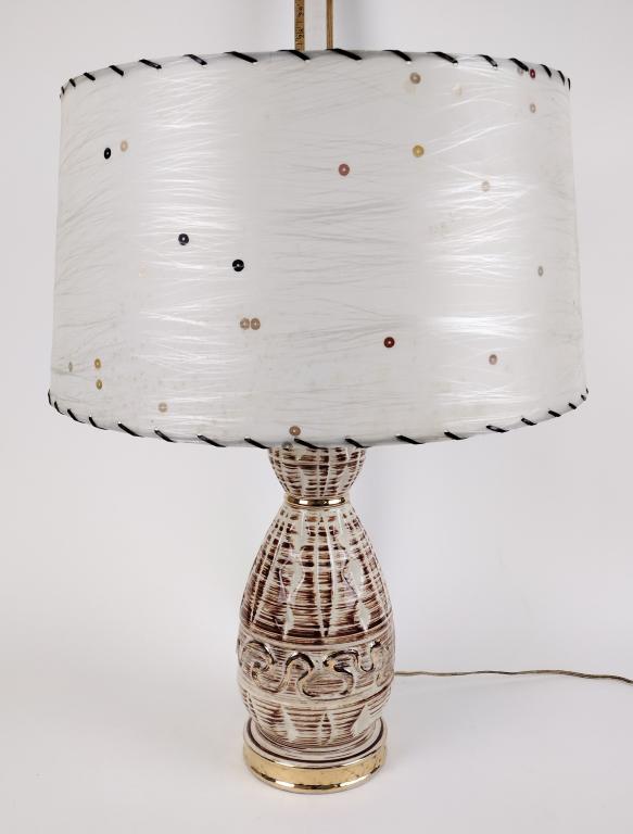 Mid Century Ceramic Table Lamp Fiberglass Shade. (1 of 4)