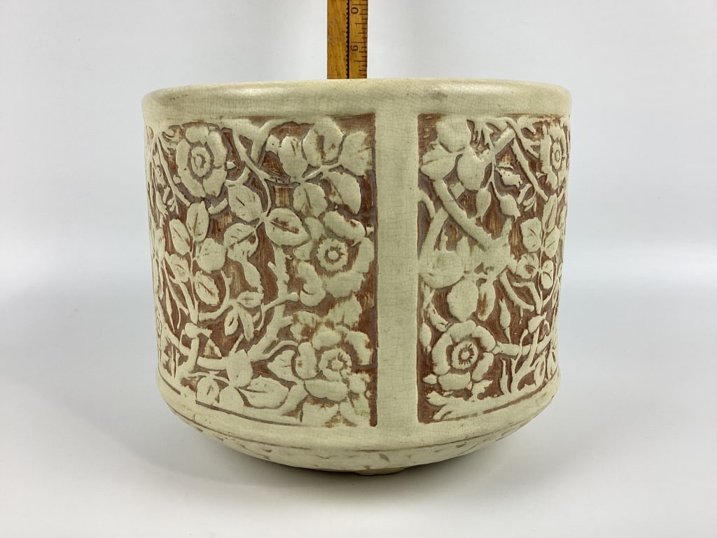 Original 1914 Large Weller Art Pottery Collection Clinton Ivory Floral Jardiniere, Highly Decorative (1 of 4)