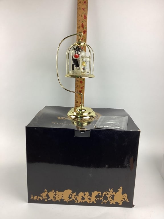 Goebel Looney Tunes Spotlight Collection, Bad Ol' Puddy Tat Limited Edition Tweetie Pie 50th (1 of 8)