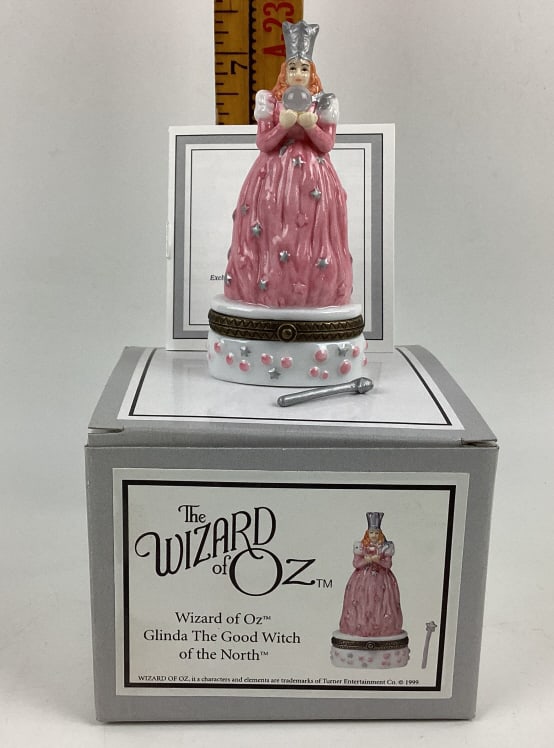 The Wizard of Oz Midwest of Cannon Falls PHB Collection, Wizard of Oz Glinda The Good Witch of the: The Wizard of Oz Midwest of Cannon Falls PHB Collection, Wizard of Oz Glinda The Good Witch of the North Porcelain Hinged Miniature Sculpture