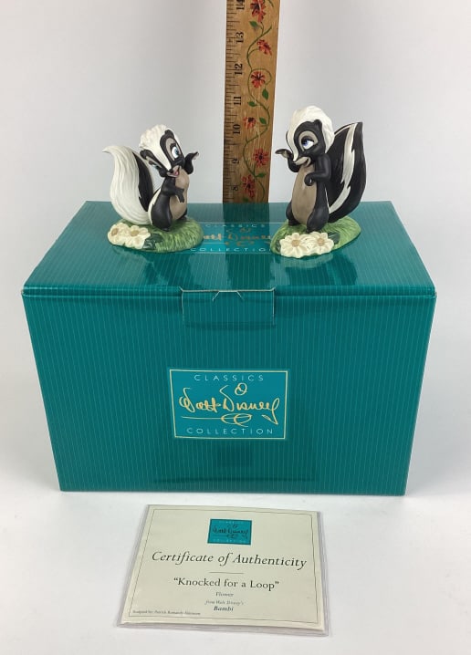 Walt Disney Classics Collection, Flower and Miss Skunk Figruines from Walt Disney's Bambi (1 of 4)
