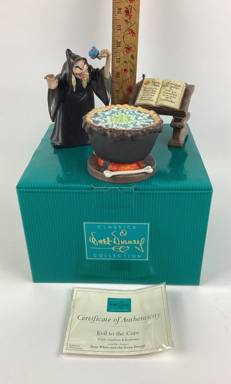 Walt Disney Classics Collection, Evil to the Core Witch Cauldron & Bookstand Ceramic Figurine Set (1 of 7)