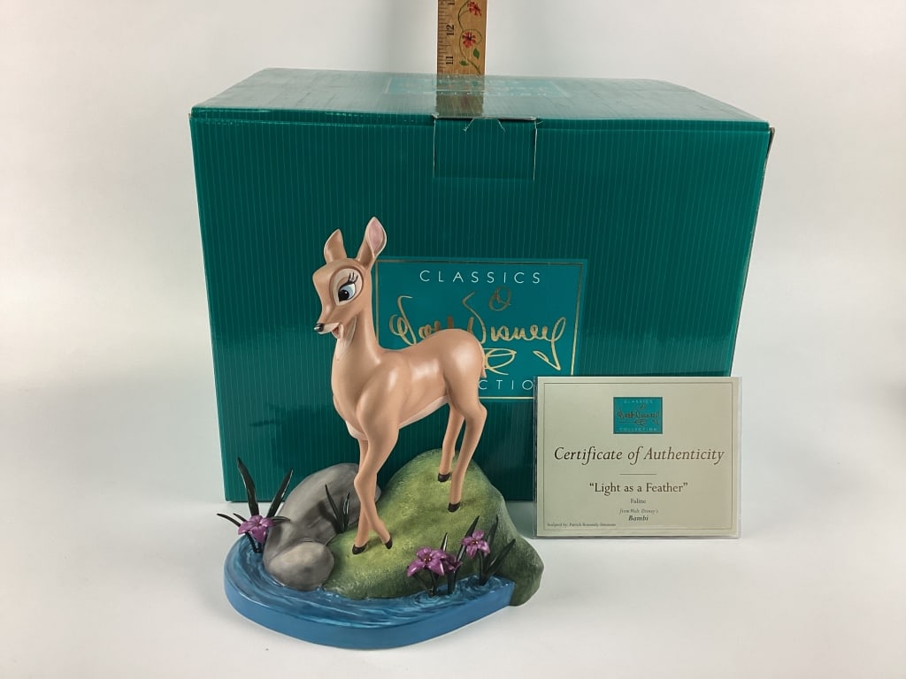 Walt Disney Classics Collection, Ligth as a Feather Faline Ceramic Figurine, Walt Disney's Bambi (1 of 9)