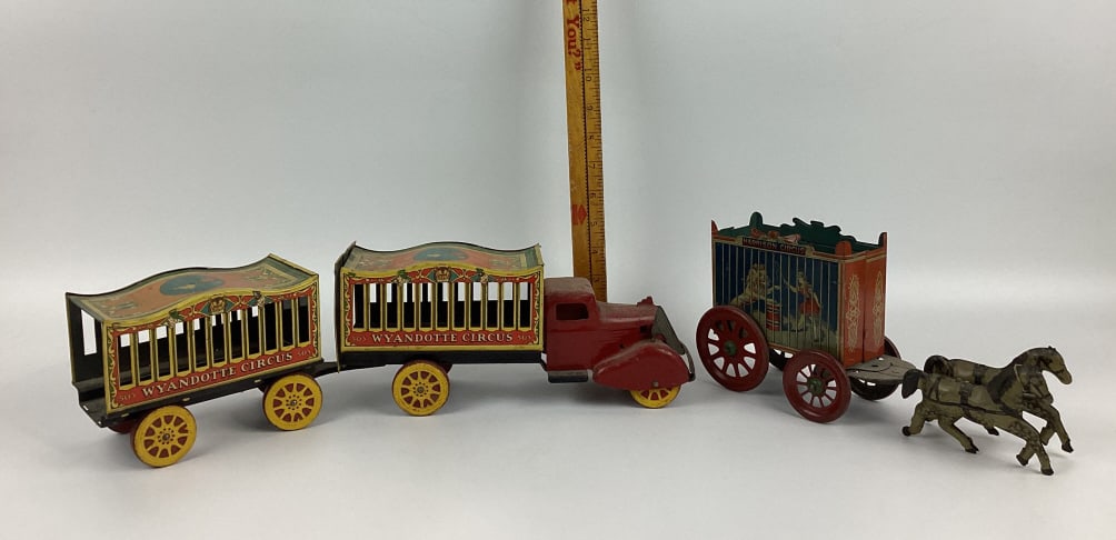 Wyandotte Circus & Harrison Circus Antique Toys: Wyandotte Circus & Harrison Circus Antique Toys, Horse Drawn Circus Carriage Female Lion Tamer with Twin Tin Litho Horses and Cart, Wyandotte Circus Steel Pressed Truck with Wagon Cart 20th Century Or