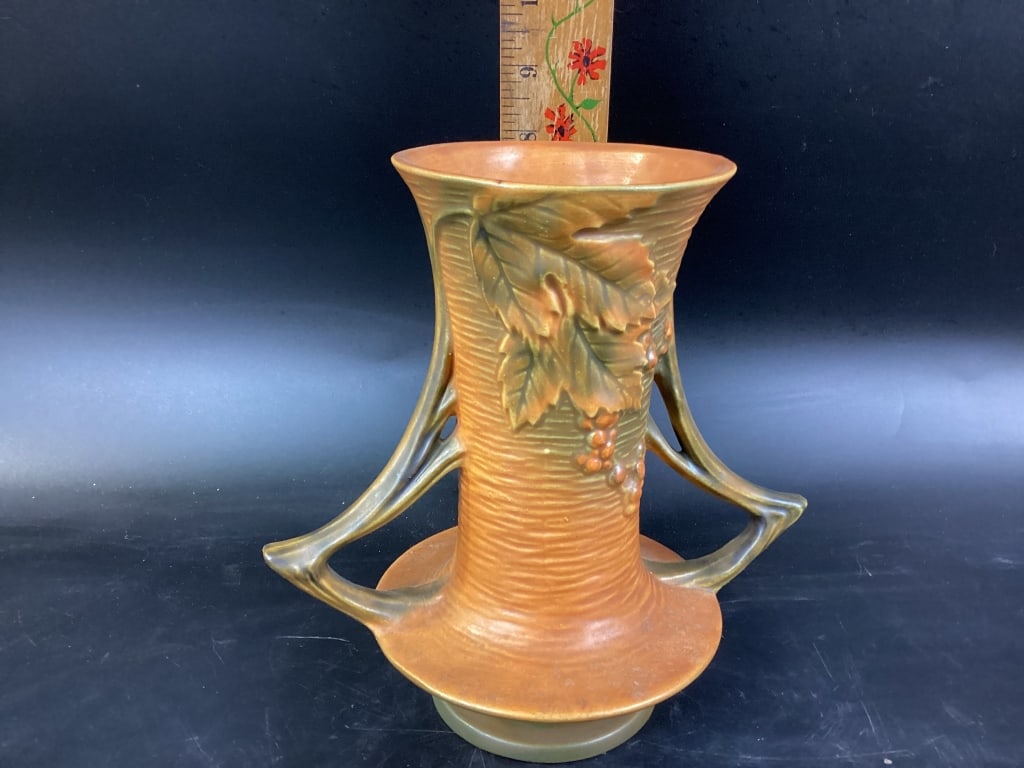 Antique Roseville Art Porttery Vase (1 of 4)