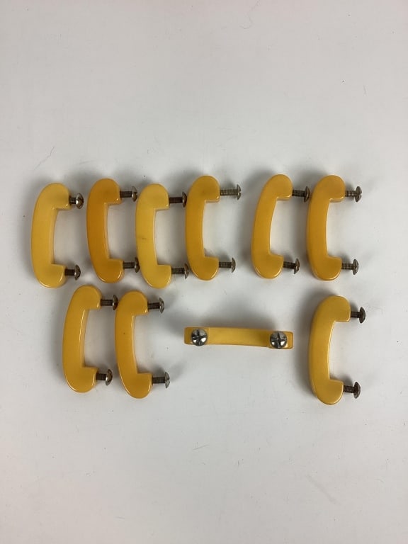 Vintage Butterscotch Bakelite Cabinet Handles Pull Handles 10 Piece Set (1 of 4)
