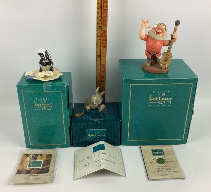 Walt Disney Classics Collection, Doc the Dwarf from Snow White and the Seven Dwarfs Ceramic (1 of 10)