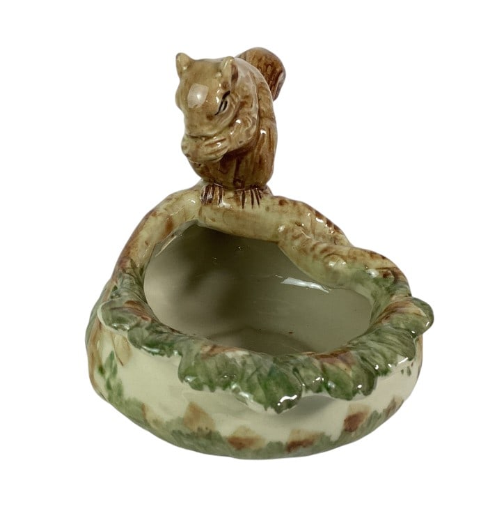 Weller Pottery Woodcraft Squirrel Nut Bowl (1 of 5)