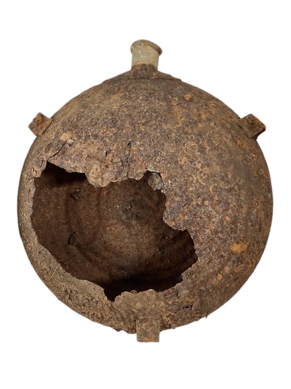 Dug Civil War Canteen (1 of 7)