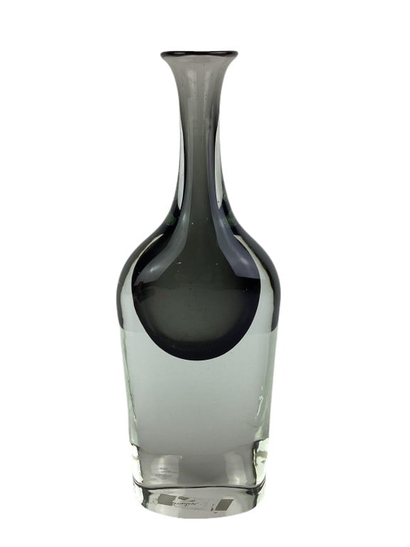 Antonio Da Ros Cenedese Murano Glass Vase Mid Century: Antonio Da Ros Cenedese Murano Glass Vase Mid Century. Bearing original label on the underside, taped over. 13.75 inches tall.Vase has no chips or cracks, need cleaned.