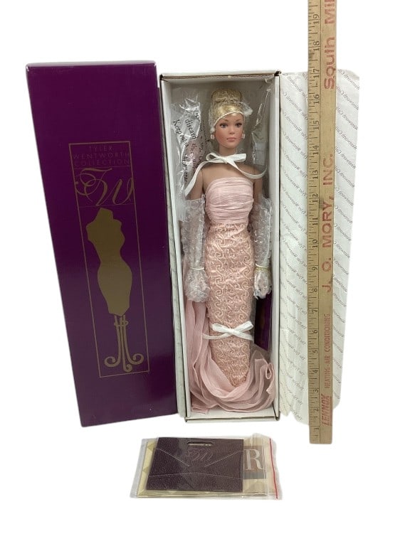 Tonner Doll Company, Standing Ovation, Tyler Wentworth Collection (1 of 5)